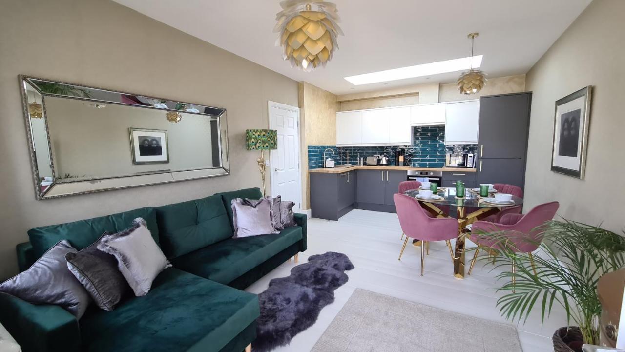 The Loughborough - Elegant, Glamourous Boutique 1 Bed, Central Truro Dış mekan fotoğraf